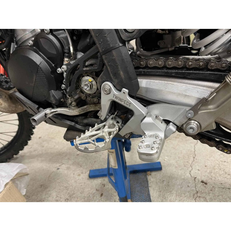 Twinpegs KTM / Husqvarna / Gas Gas enduro-motoren (2024 en later)